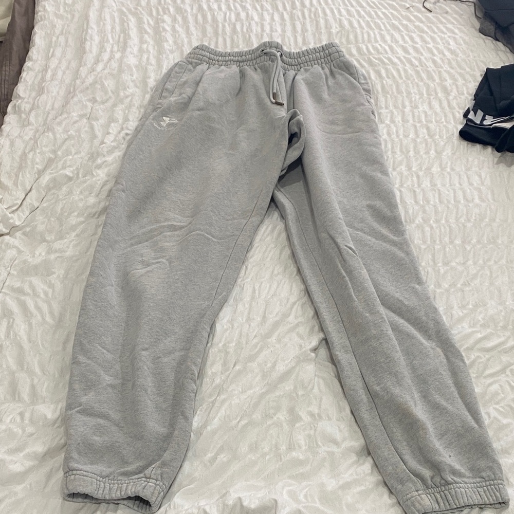 Under Armour Men’s Gray Joggers